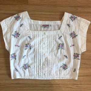 Vintage cropped embroidered blouse